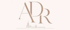 Logo du Docteur Antoine de Runz, chirurgien esthétique spécialiste exclusif des seins à Metz.